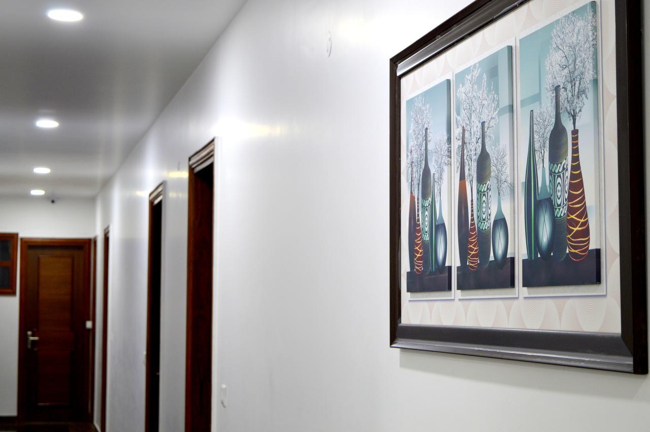 Hotel Taru Inn Ghaziabad Extérieur photo