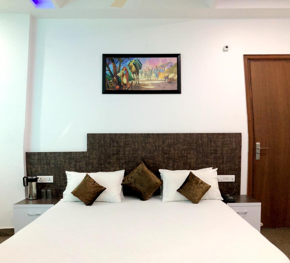 Hotel Taru Inn Ghaziabad Extérieur photo